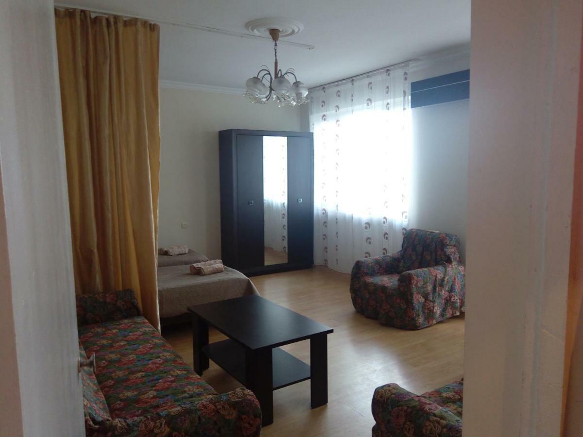 Apartment Khimshiashvili 9 Батумі Екстер'єр фото